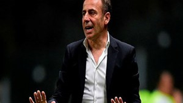 Abdullah Avcı'dan yıldızlara vize yok!