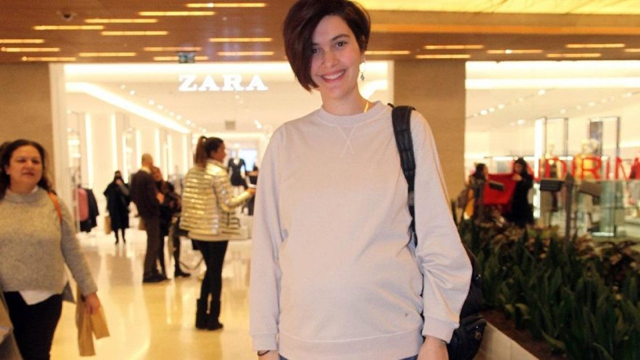 Bergüzar Korel�in ikinci bebek sevinci