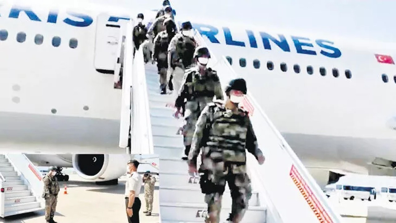 Askerleri taşıyan ilk uçak Ankara'ya geldi