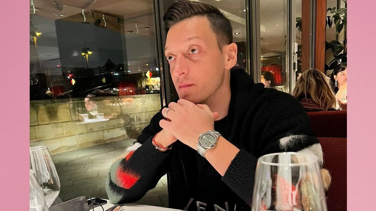 Mesut Özil yeni saatine 5,5 milyon lira ödedi!