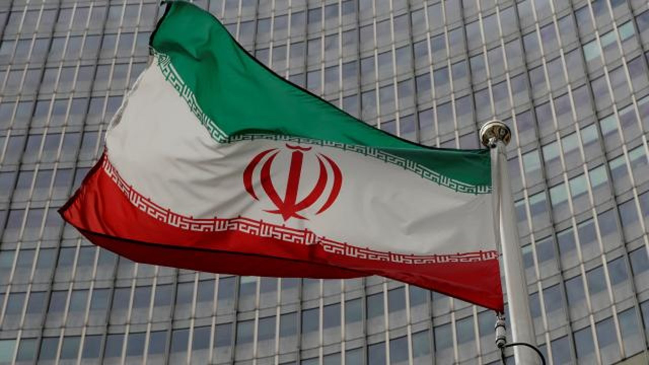 İran Omicron varyantı yüzünden Türkiye’ye seyahati durdurdu