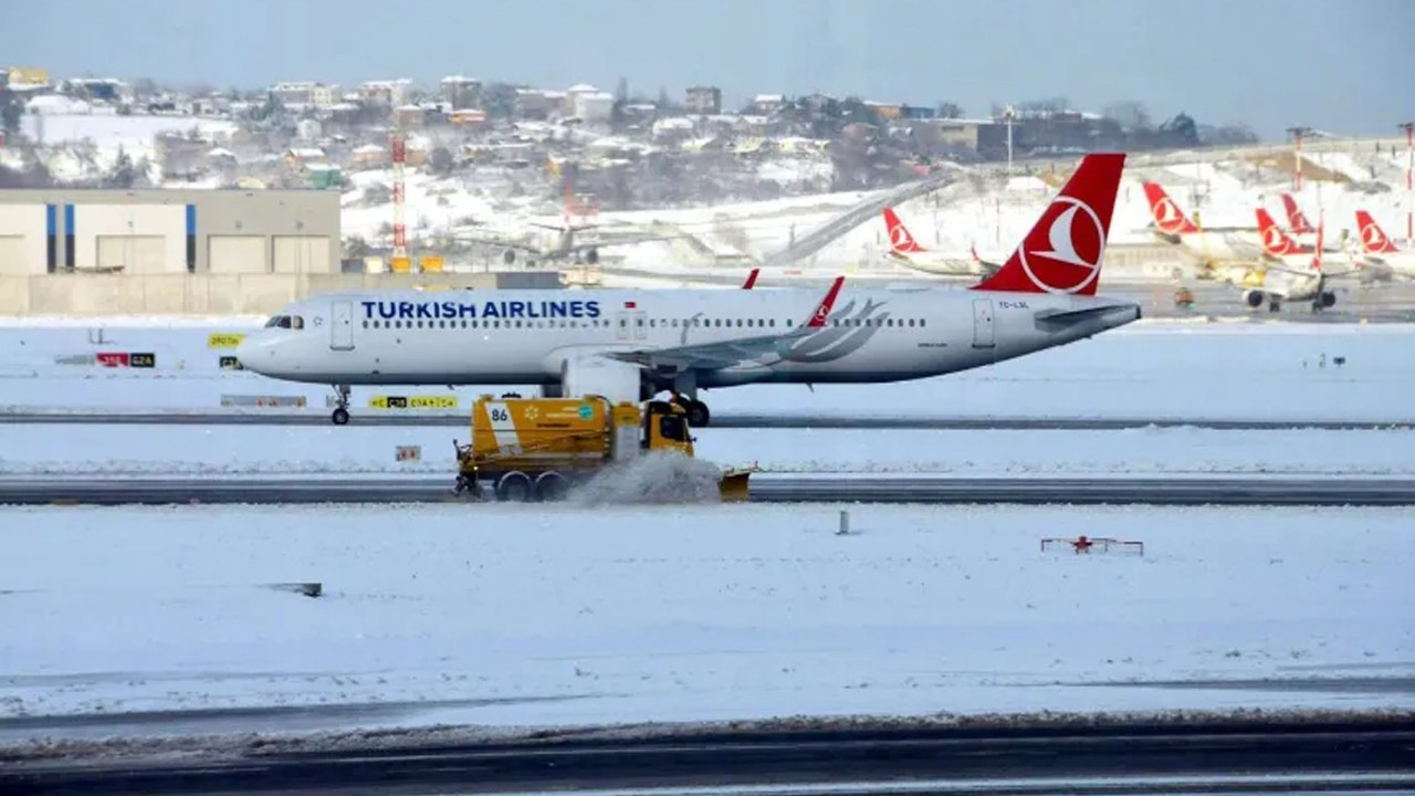 İstanbul Havalimanı’nda uçuşların başlayacağı saat belli oldu!