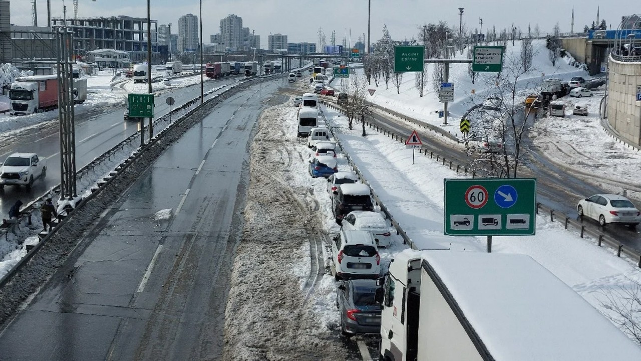 İstanbul'da kar bitti mi? Yollar açıldı mı?