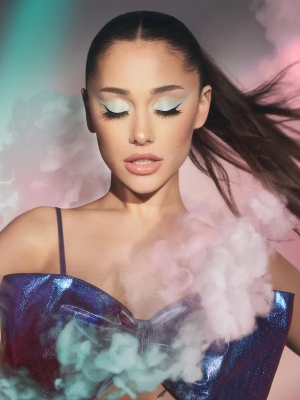 Ariana Grande'nin başı tacizci ile dertte