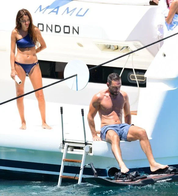 Merve Oflaz ve sevgilisi Allan Hakko tatil sezonunu açtı