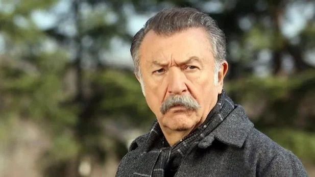 Camdaki Kız'ın Rafet'i tek başına sete çıktı