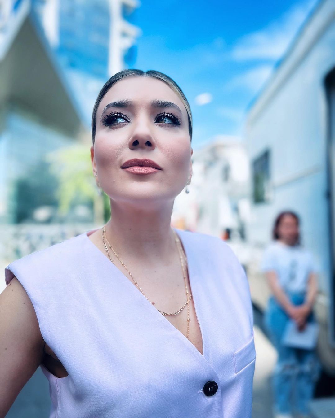 Deniz Bolışık: "Oyunculuk kumda bir şey aramak gibi"