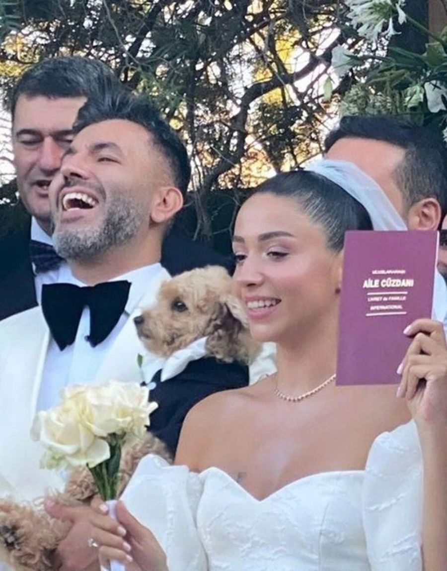 ZEYNEP BASTIK BOŞANDIĞI KOCASI TOLGA AKIŞ’I EDİS’LE Mİ BASTI?