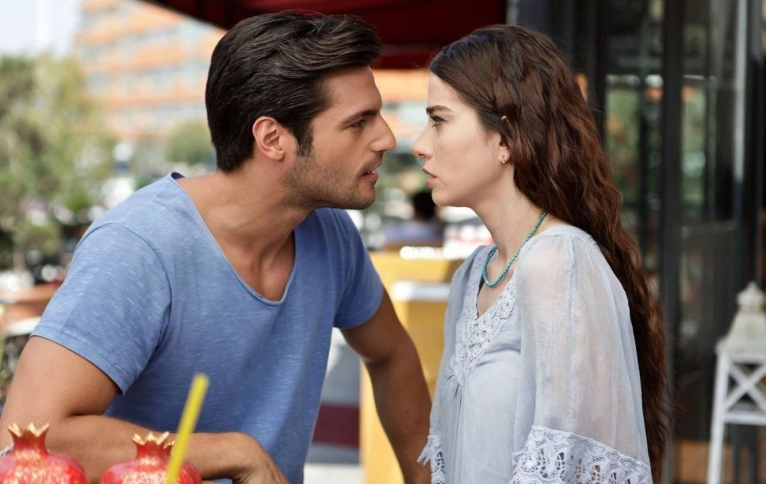 Özge Gürel ve Serkan Çayoğlu'ndan müjdeli haber!