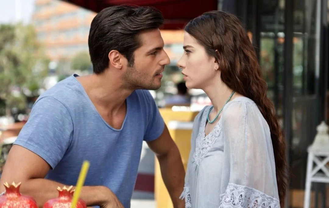 Özge Gürel ve Serkan Çayoğlu'ndan müjdeli haber!