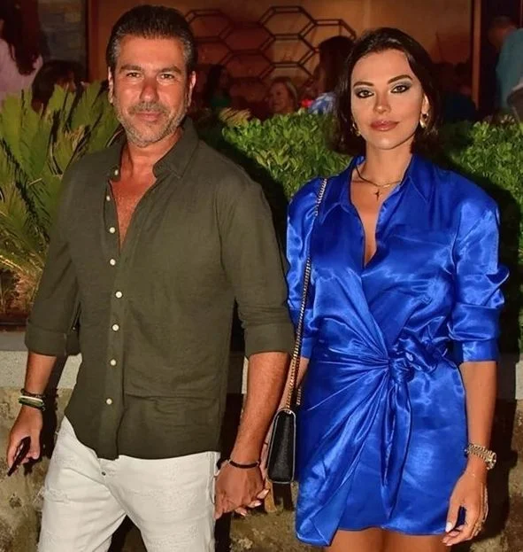 İzzet Antebi - Tuvana Türkay aşkı hızlı ilerliyor