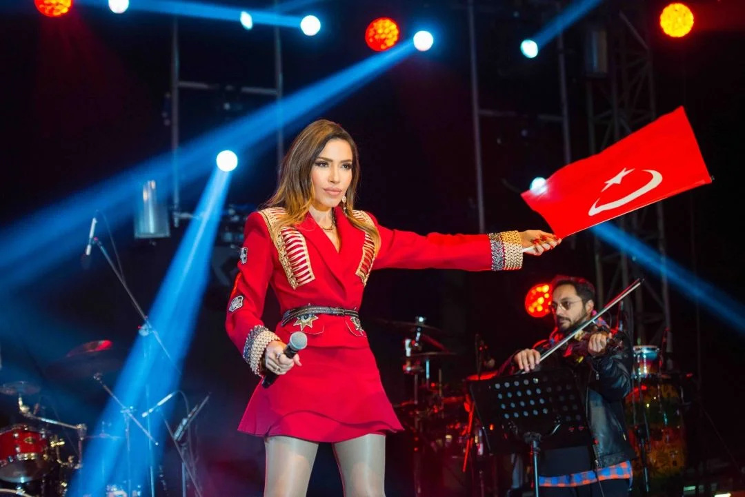 Burcu Güneş Bolu'yu salladı!