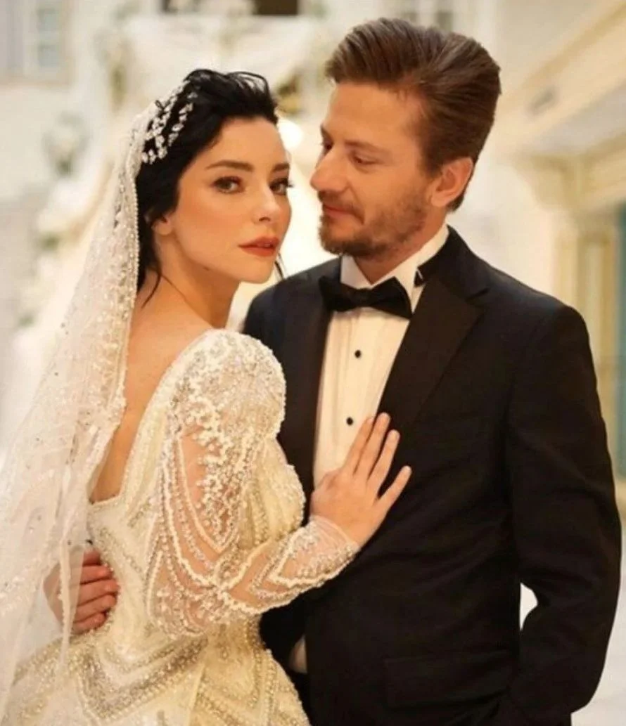 Merve Boluğur ve DJ Mert Aydın reklam turlarında mı?