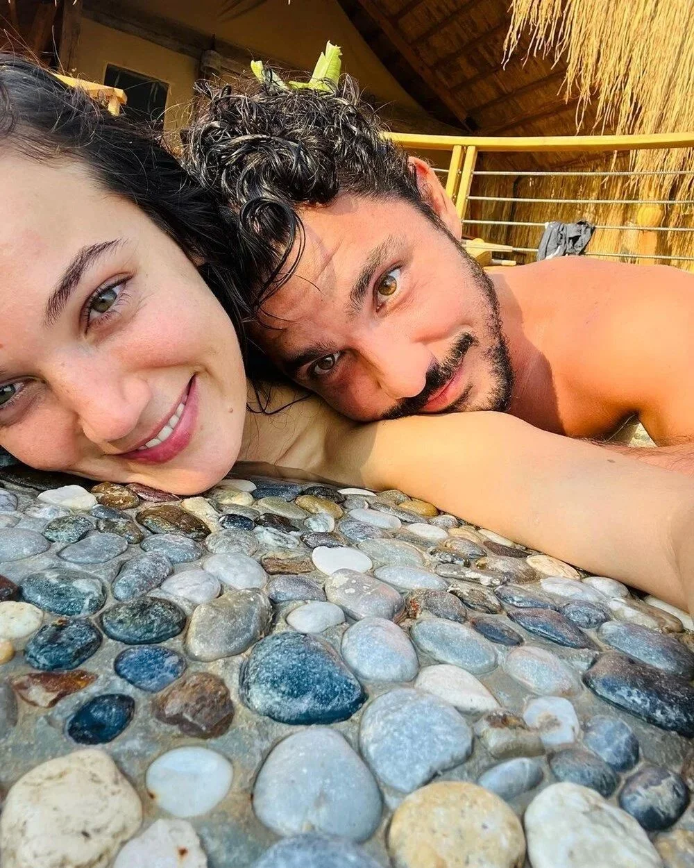 Pınar Deniz ve Kaan Yıldırım seyahate çıktı! Sipahi tesellisi!