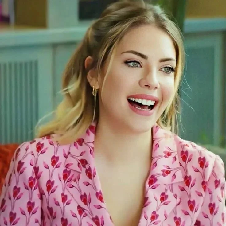 'Yasak Elma' oyuncuları finali birlikte izledi! Gözyaşları sel oldu!