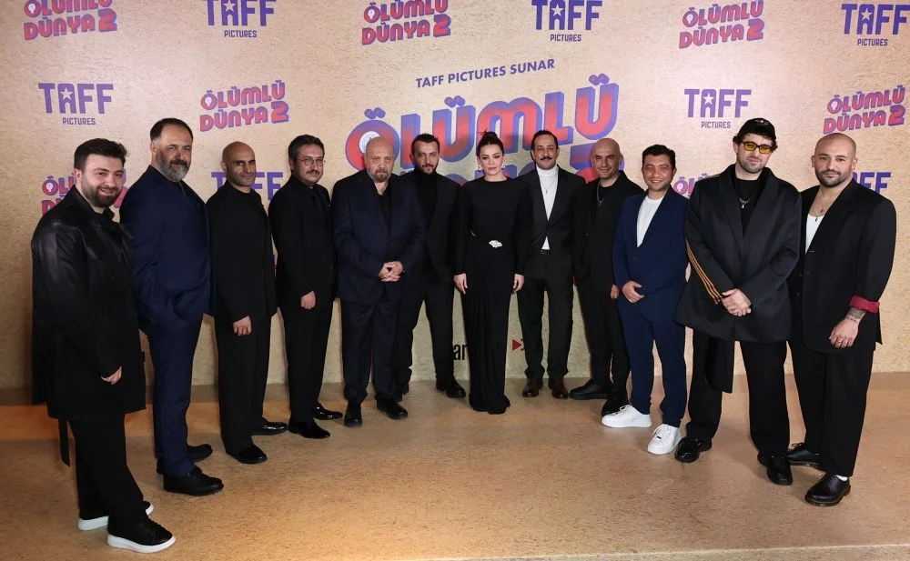 Ölümlü Dünya 2'nin galasına ünlü isimler akın etti