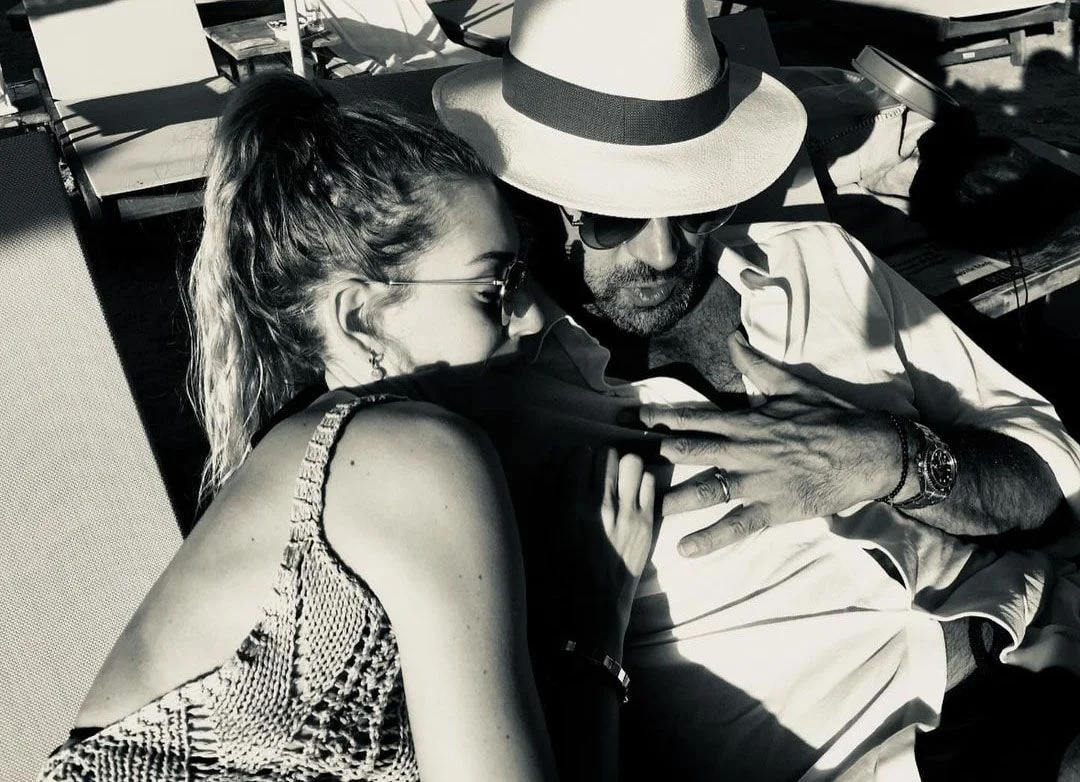Sinem Kobal'dan şaşırtan 14 Şubat paylaşımı