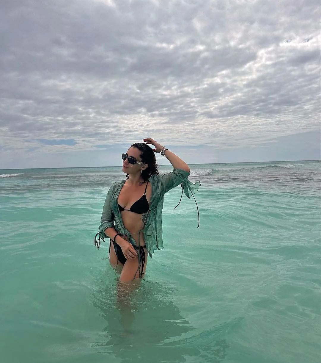 Hande Doğandemir Dominik'ten havasını attı