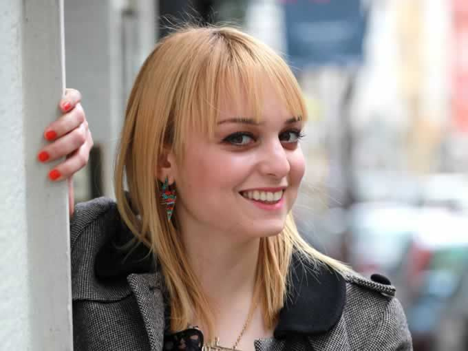 Nilperi Şahinkaya - Sayfa 1