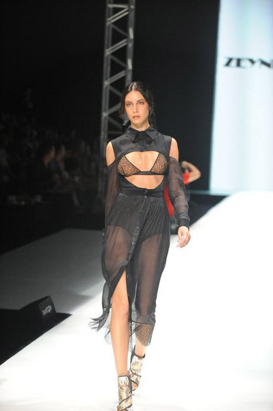 ISTANBUL FASHION WEEK- 2010 - Sayfa 2