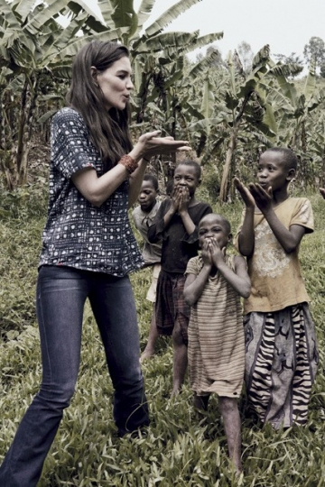 Katie Holmes - Sayfa 1